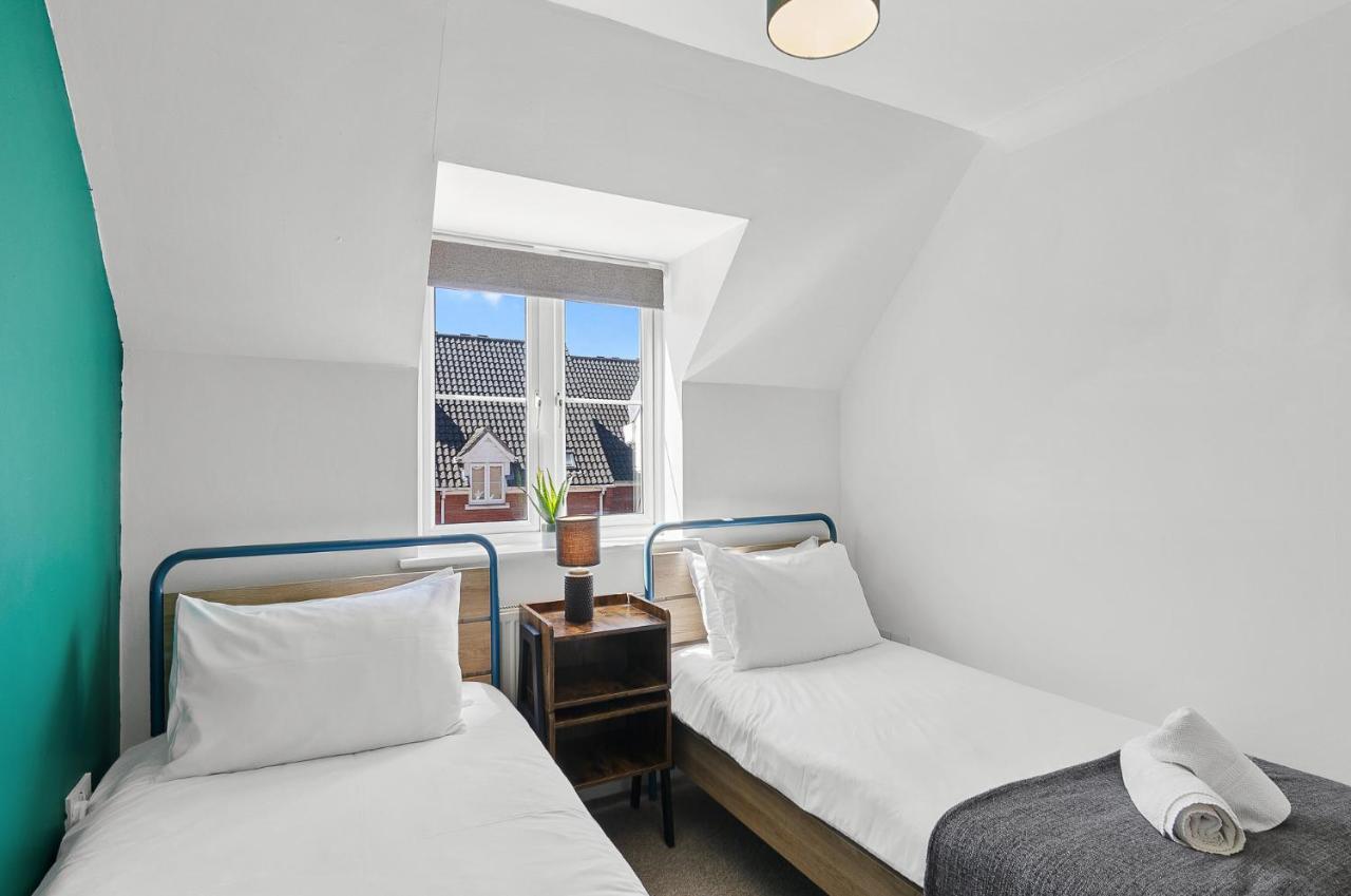 4Br Townhouse Wbalcony Free Parking Fast Wi-Fi Villa NWI Dış mekan fotoğraf