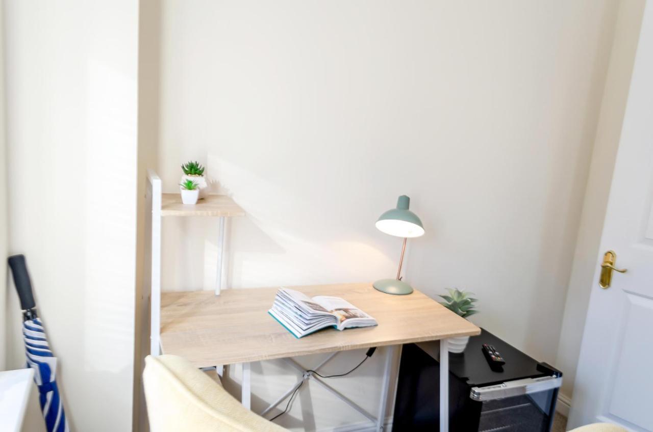 4Br Townhouse Wbalcony Free Parking Fast Wi-Fi Villa NWI Dış mekan fotoğraf